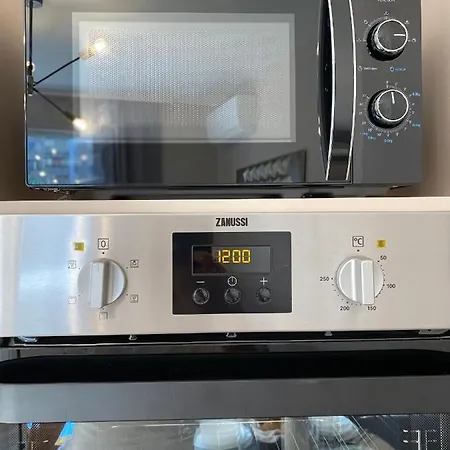 Business & Family For 6 Guests With Free Parking סטרה זגורה