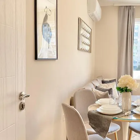 Business & Family For 6 Guests With Free Parking Appartement *
